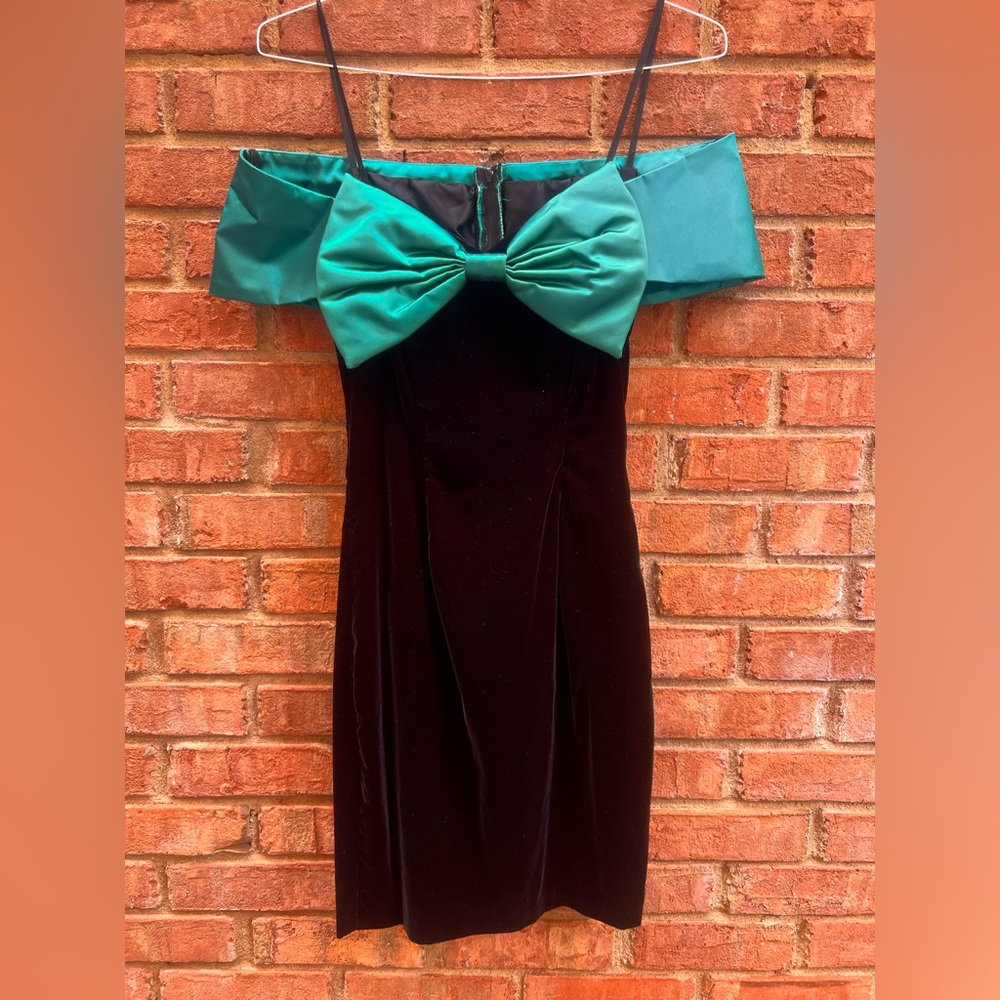 Calling all GenX… vintage Jessica McClintock prom dress!